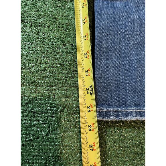 Miss Me Easy Capri Distressed Denim Women’s 30x25.5 Embellished Y2K Jeans - Picture 10 of 11